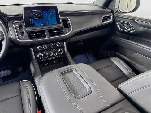 Used 2023 GMC Yukon SLT w/ SLT Premium Package RWD image 25