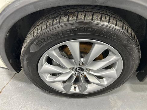 Used 2019 INFINITI QX50 Luxe image 20