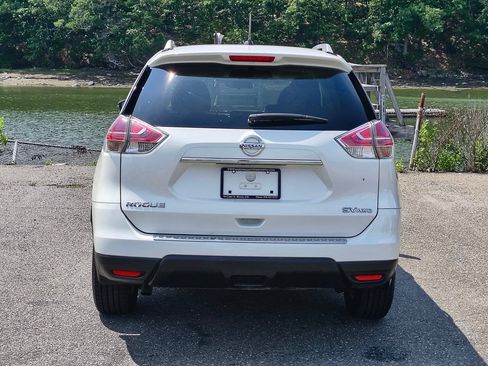 Used 2016 Nissan Rogue SV w/ SV Moonroof Package AWD/4WD image 6