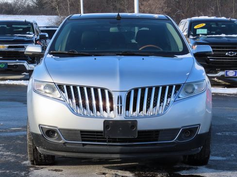 Used 2013 Lincoln MKX FWD image 5