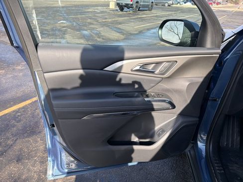 New 2026 Chevrolet Traverse LT image 10