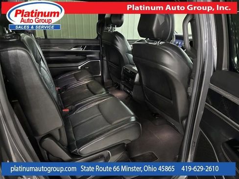 Used 2022 Jeep Wagoneer Series III image 36