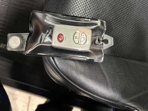 Used 2018 Toyota 4Runner Limited image 37