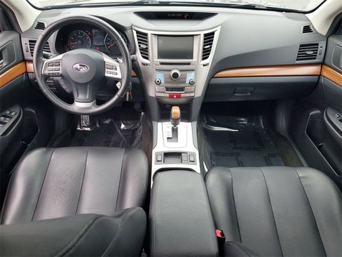 Used 2013 Subaru Outback 3.6R Limited image 11