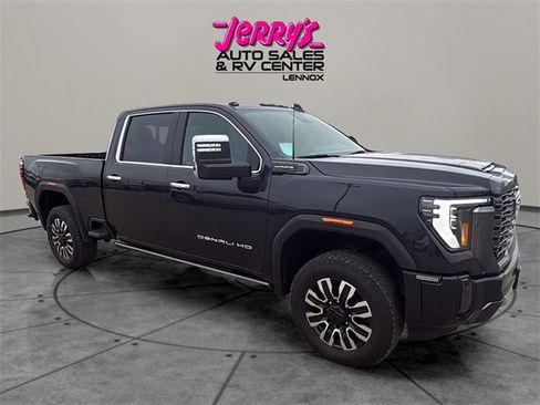 Used 2024 GMC Sierra 2500 Denali Ultimate image 15