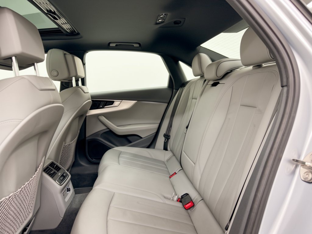 Used 2020 Audi A4 2.0T Premium Plus w/ Premium Plus Package FWD image 25