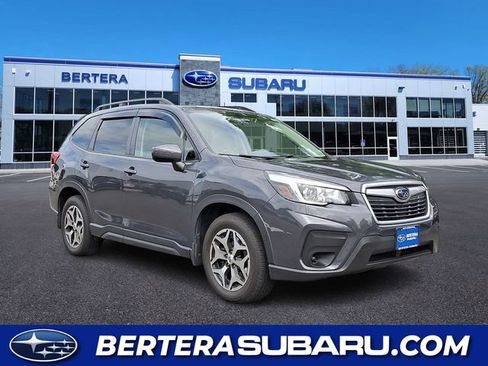 Used 2020 Subaru Forester Premium AWD/4WD image 1