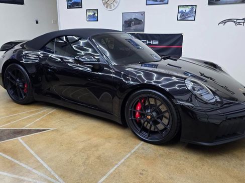 Used 2026 Porsche 911 Carrera 4 GTS AWD/4WD image 18