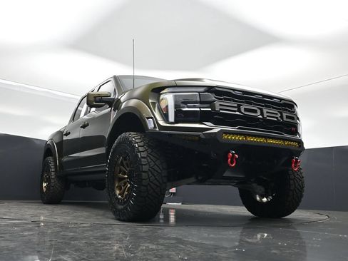Certified 2025 Ford F150 Raptor w/ Equipment Group 803A Raptor R AWD/4WD image 47