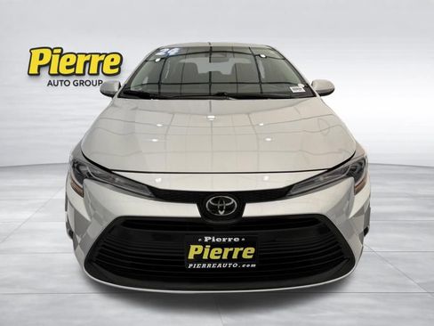 Used 2024 Toyota Corolla LE FWD image 8