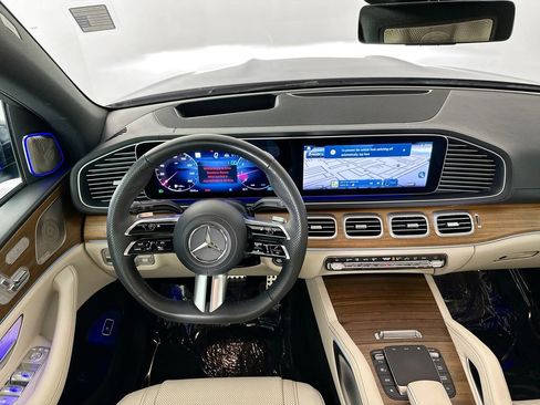 Certified 2024 Mercedes-Benz GLS 450 4MATIC image 23