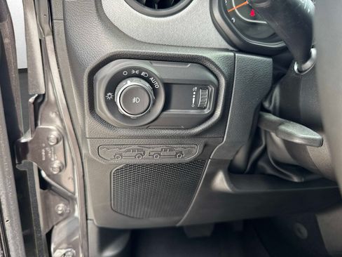 Used 2024 Jeep Wrangler Unlimited Sport AWD/4WD image 31