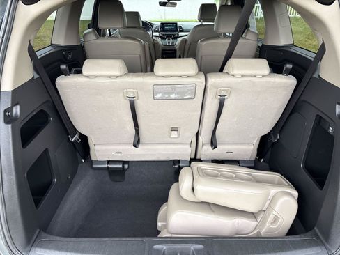 Used 2019 Honda Odyssey EX-L image 12