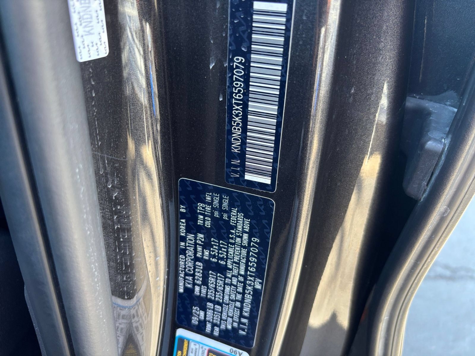 Used 2026 Kia Carnival FWD image 31
