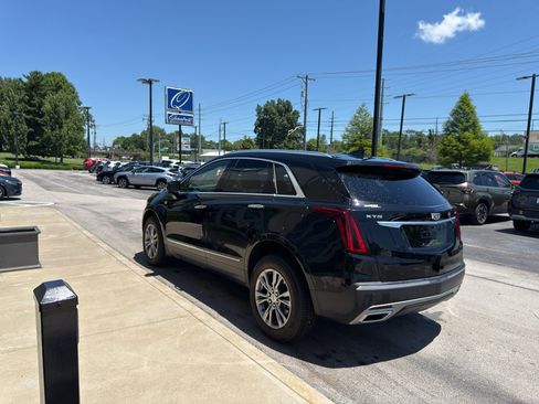 Used 2023 Cadillac XT5 Premium Luxury w/ LPO, Floor Liner Package AWD/4WD image 5