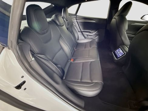 Used 2022 Tesla Model S Plaid image 23