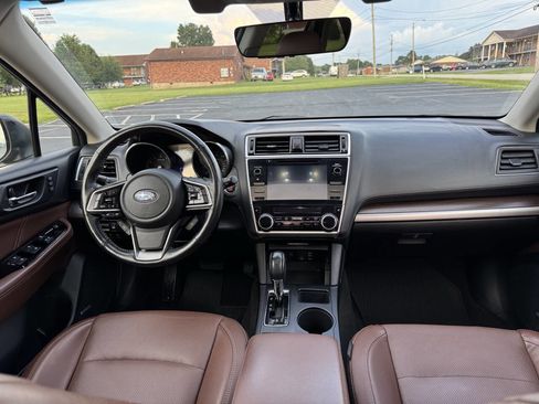 Used 2018 Subaru Outback 3.6R Touring w/ Popular Package #3 image 25