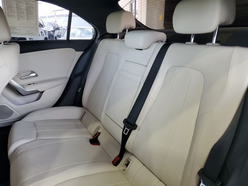 Used 2022 Mercedes-Benz A 220 image 7