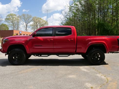 Used 2023 Toyota Tacoma TRD Sport AWD/4WD image 47