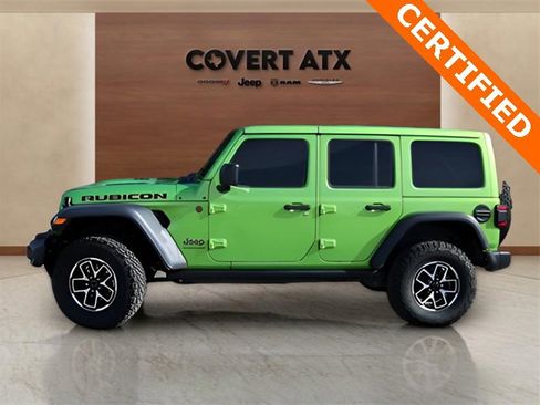 Used 2025 Jeep Wrangler Unlimited Rubicon image 2