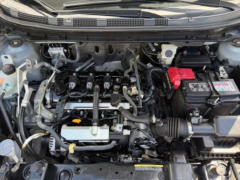 Used 2023 Nissan Kicks SR w/ SR Premium Package FWD image 19