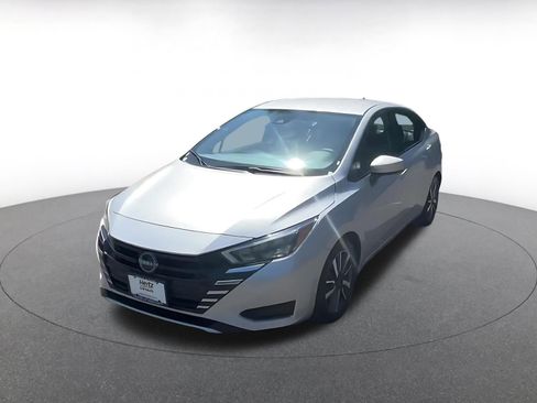 Used 2025 Nissan Versa SV FWD image 7