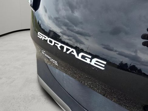 Used 2023 Kia Sportage X-Line AWD/4WD image 28