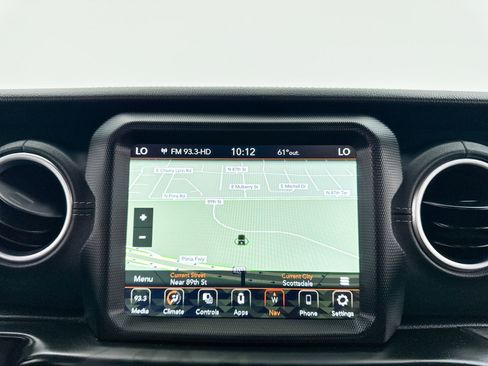 Used 2022 Jeep Wrangler Unlimited Sahara image 7