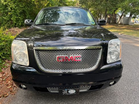 Used 2008 GMC Yukon Denali AWD/4WD image 4