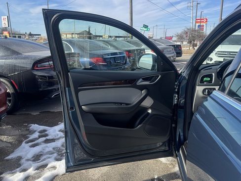 Used 2018 Audi Q3 2.0T Premium Plus w/ Premium Plus Package image 24