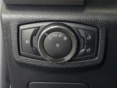 Used 2020 Ford Expedition XLT w/ Equipment Group 202A AWD/4WD image 24