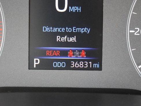 Used 2024 Toyota Corolla LE image 27