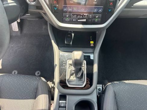 Used 2025 Subaru Forester Premium AWD/4WD image 13