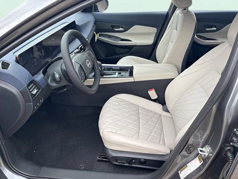 New 2026 Nissan Sentra SL w/ Floor Mat Package FWD image 11