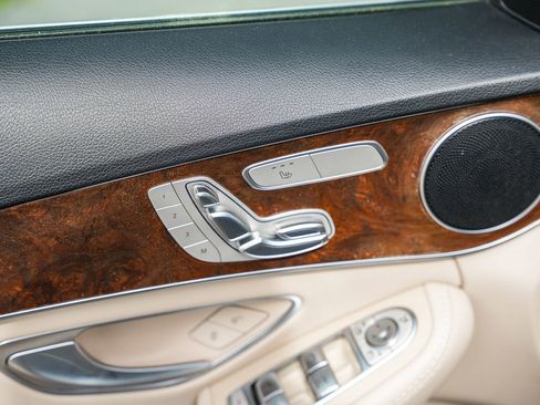 Used 2018 Mercedes-Benz C 300 Sedan image 20