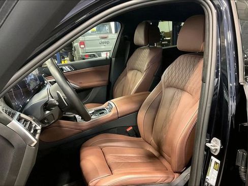 Used 2025 BMW X6 M60i w/ Dynamic Handling Package image 25