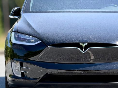 Used 2019 Tesla Model X AWD/4WD image 14