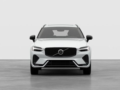 New 2026 Volvo XC60 B5 Plus w/ Climate Package image 5