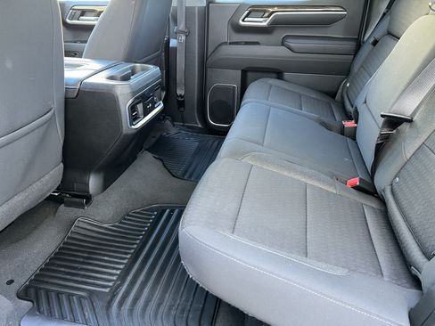 Used 2022 GMC Sierra 1500 Elevation w/ X31 Off-Road Package AWD/4WD image 17