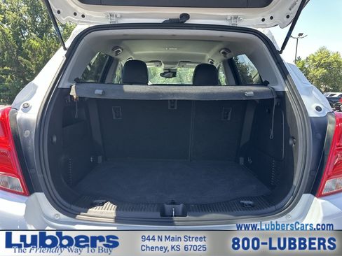 Used 2018 Chevrolet Trax LT w/ LT Convenience Package FWD image 20