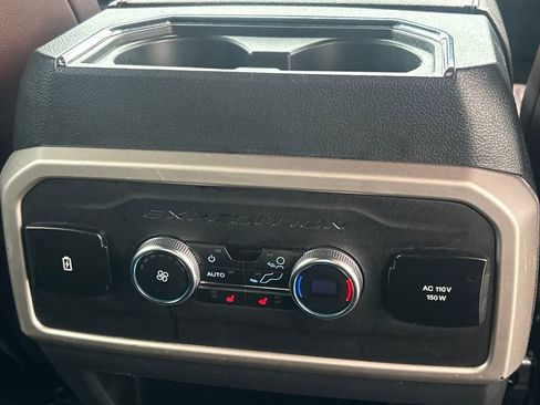 Used 2023 Ford Expedition Limited image 29