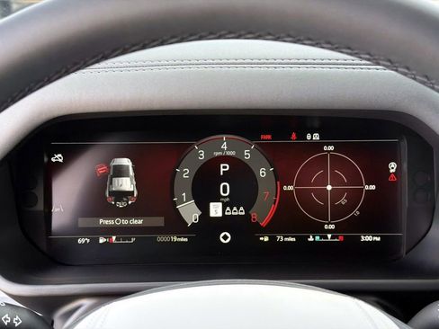 New 2026 Land Rover Defender 110 OCTA AWD/4WD image 30