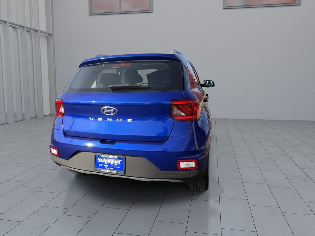 Used 2026 Hyundai Venue SEL FWD image 7
