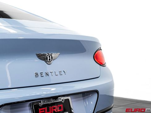Used 2024 Bentley Continental GT image 19