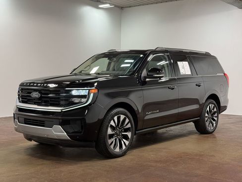 Used 2025 Ford Expedition Max Platinum w/ Driver's Package AWD/4WD image 28