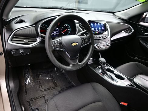 Used 2023 Chevrolet Malibu LT w/ Driver Confidence Package FWD image 13