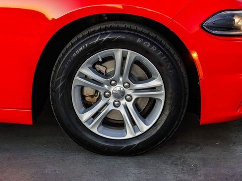 Used 2022 Dodge Charger SXT image 11