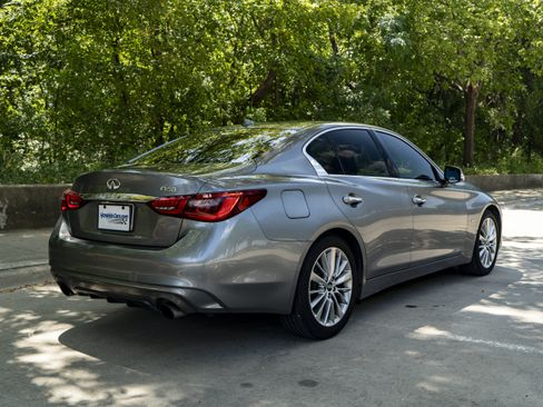 Used 2018 INFINITI Q50 Luxe RWD image 9