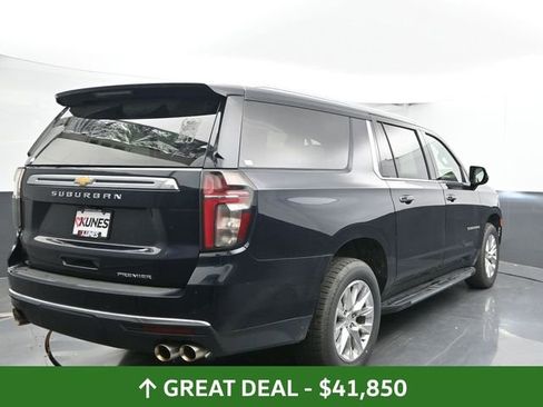 Used 2023 Chevrolet Suburban Premier image 10