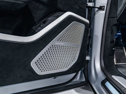 Used 2024 Lamborghini Urus Performante image 17